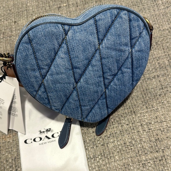 Heart-Shaped Quilted Denim Bag - Picture 4 of 8